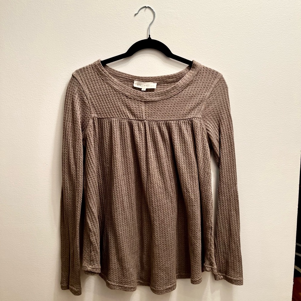 Cute Brass & Roe top!